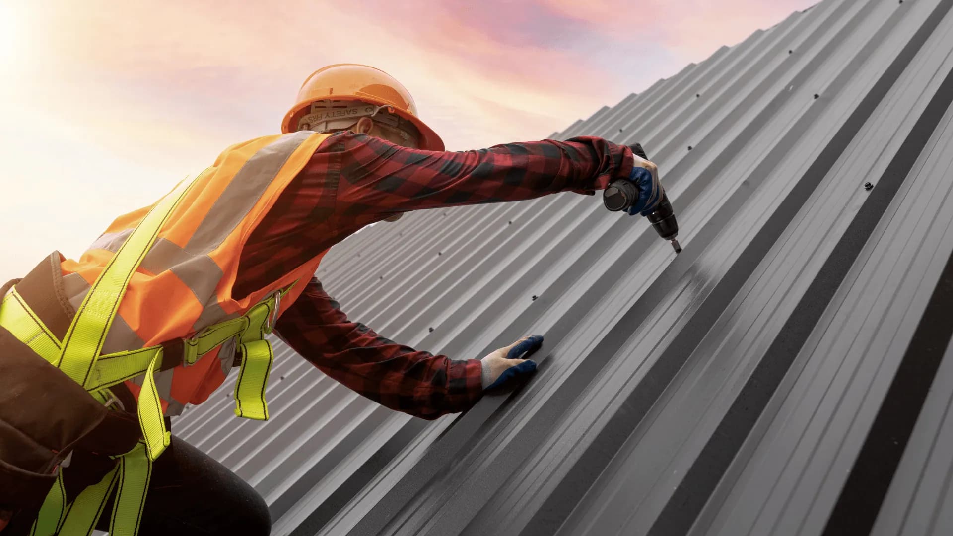 Roof Repair vs. Roof Replacement: Making the Right Choice